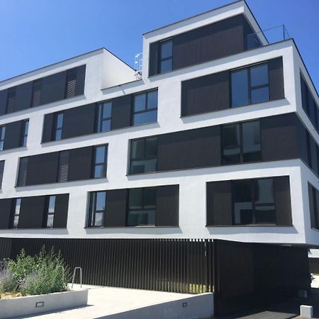 B&B Kelly Plus Lausanne Exteriör bild