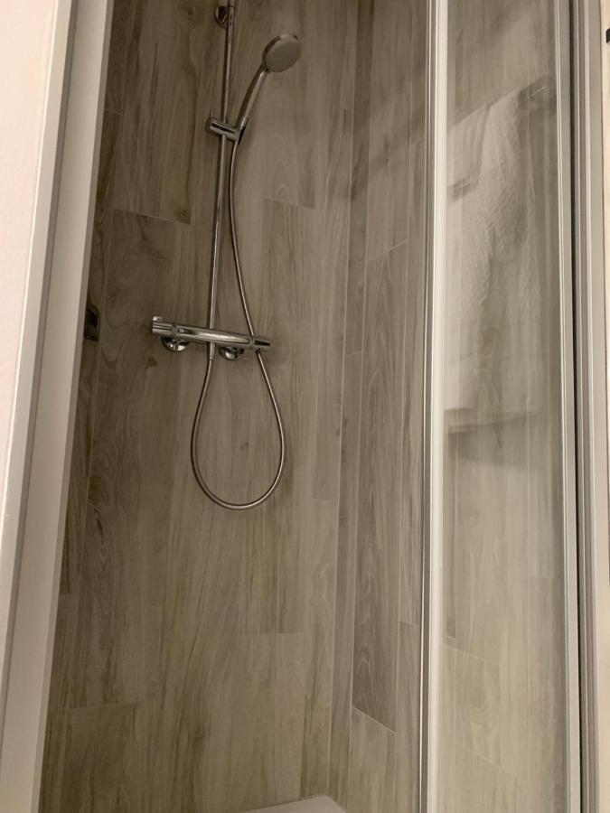 B&B Kelly Plus Lausanne Exteriör bild
