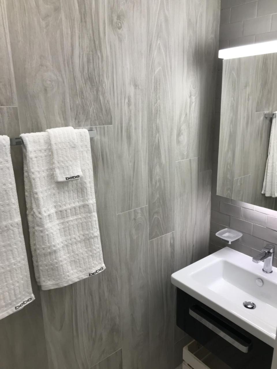 B&B Kelly Plus Lausanne Exteriör bild